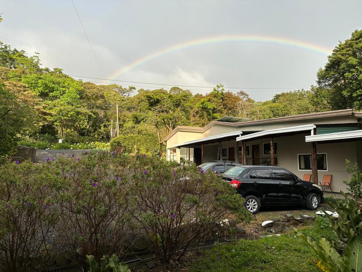 Natuera Hotel Monteverde Exterior photo